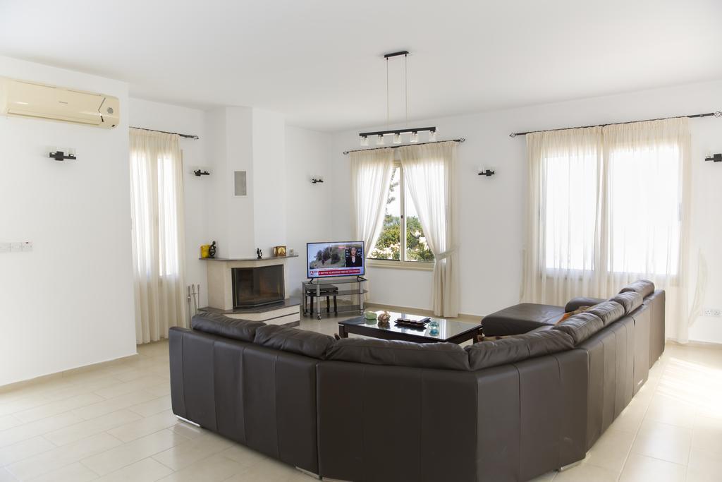 Eliofos Luxury Villa Polis Ngoại thất bức ảnh